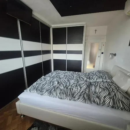 Stylish 4-room In The Heart Of The *