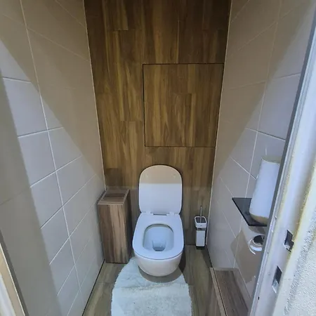 Apartmán Stylovy 4-izbovy V Srdci Mesta Levice