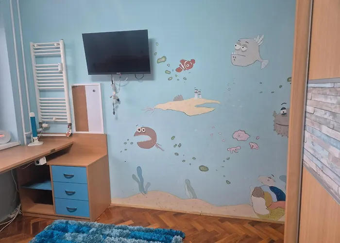 アパート Stylish 4-room In The Heart Of The レビツェ